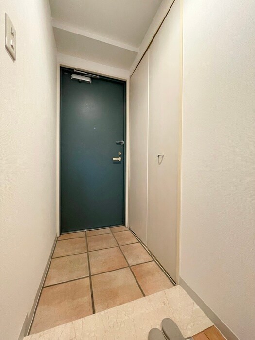 物件内観写真13　(玄関)