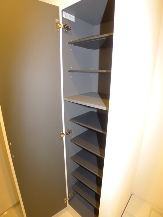 物件内観写真16　(靴箱)