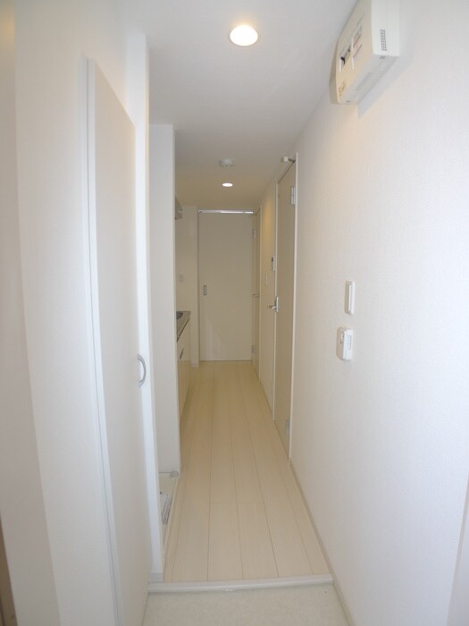 物件内観写真17　(廊下)