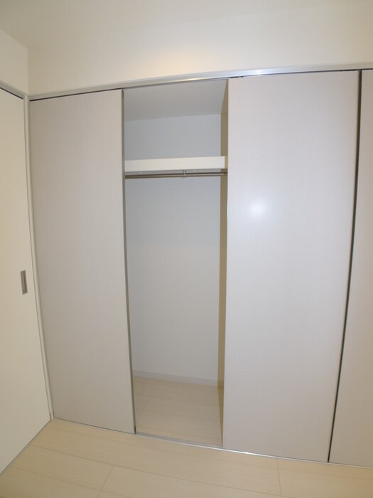 物件内観写真18　(収納)