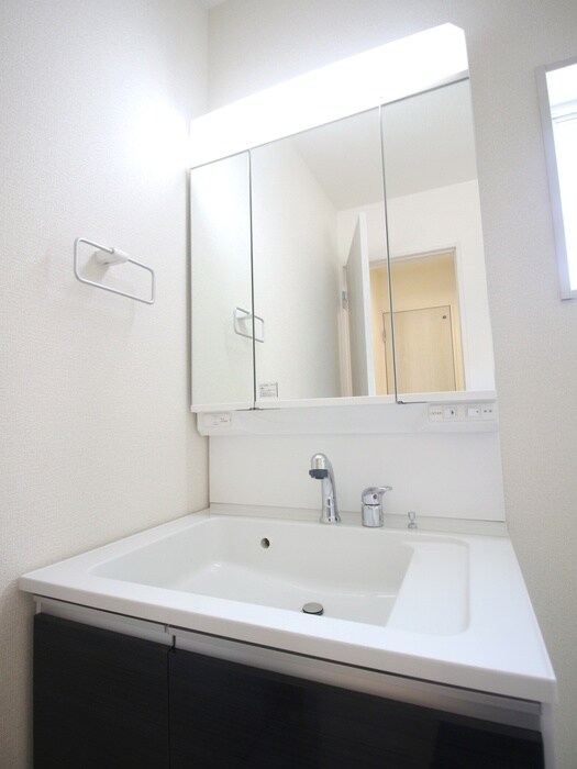 物件内観写真11　(洗面)