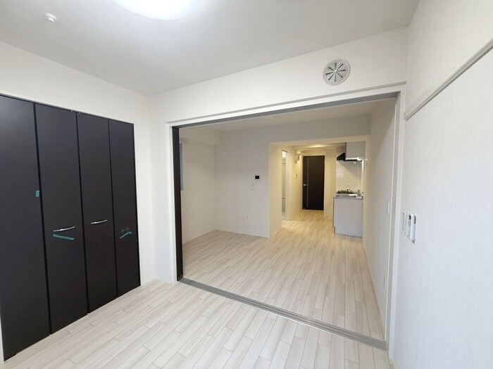 物件内観写真8　(居室)