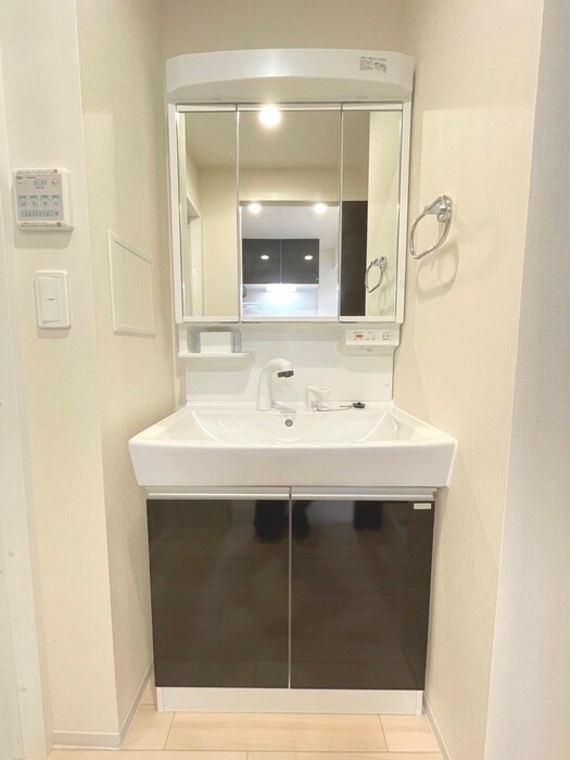 物件内観写真10　(洗面)