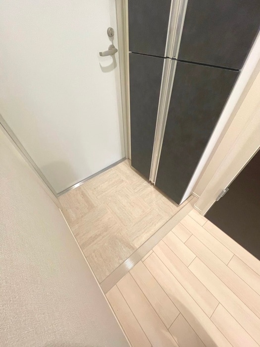 物件内観写真17　(玄関)