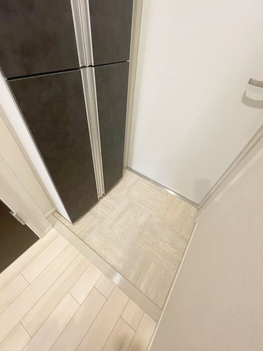 物件内観写真19　(玄関)