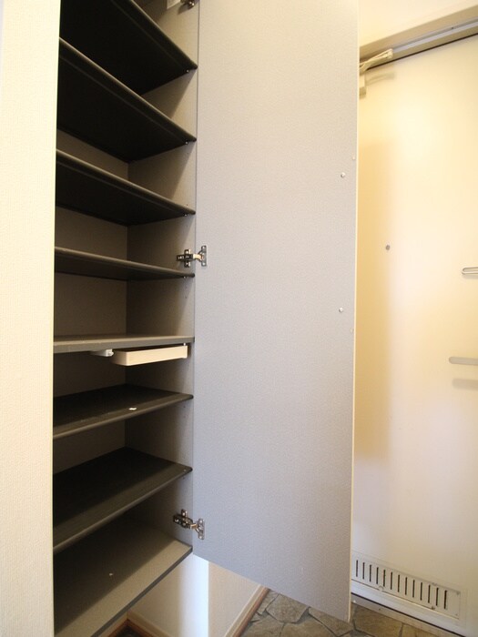 物件内観写真19　(靴箱)