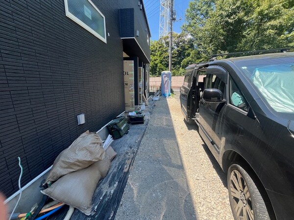 建築中