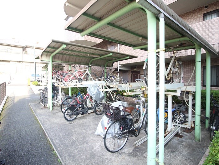 物件外観写真6　(駐輪場)