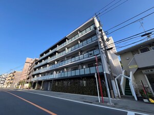 ジェノヴィア久地外観写真