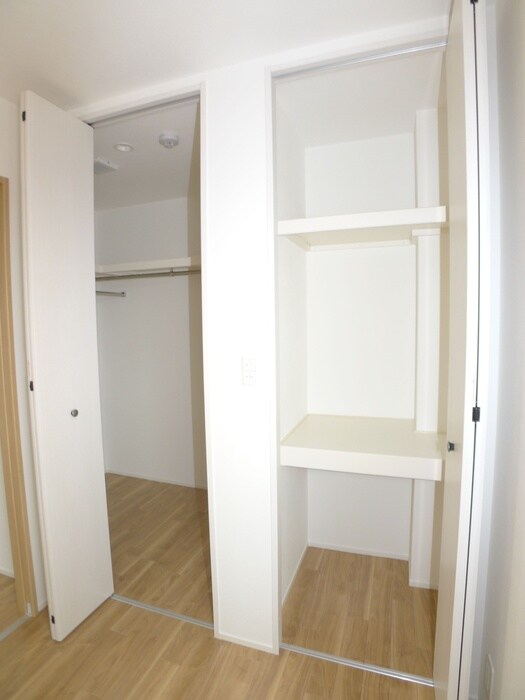 物件内観写真11　(収納)