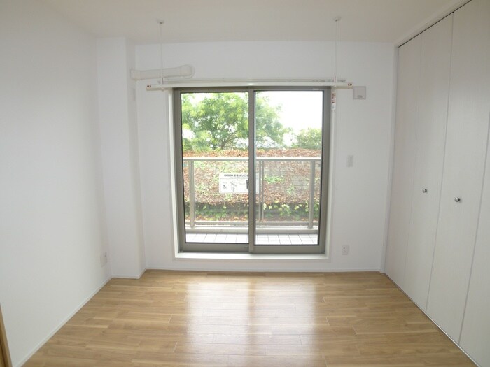 物件内観写真12　(居室)