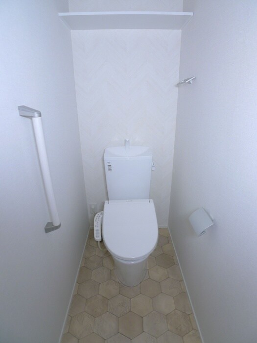 物件内観写真17　(トイレ)