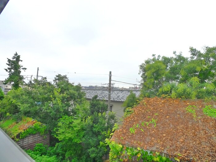 物件内観写真22　(室内からの展望)