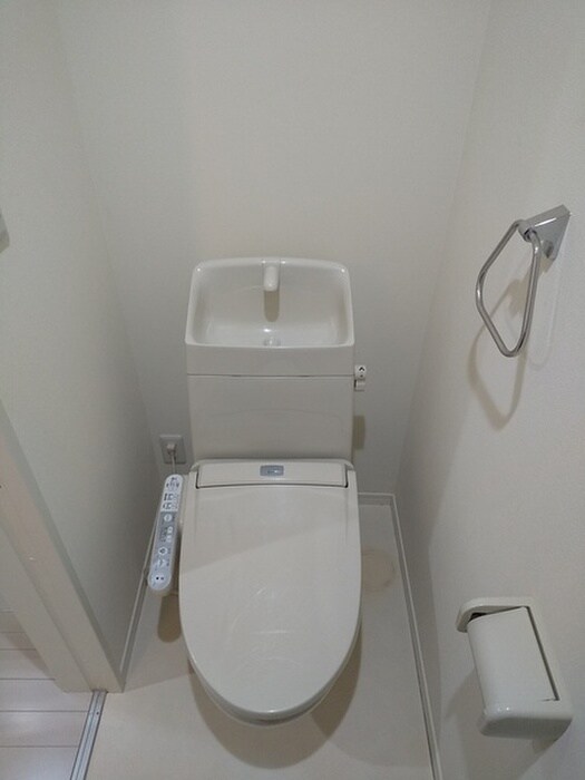 物件内観写真12　(トイレ)