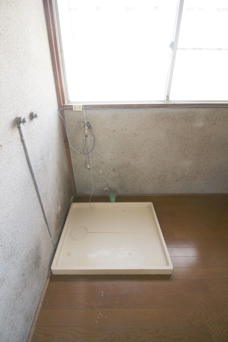 物件内観写真17　(洗濯機置場)