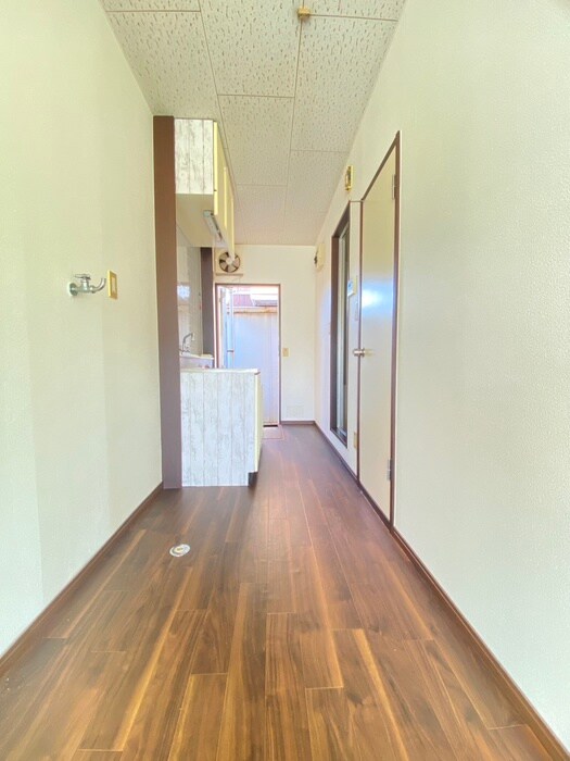 物件内観写真20　(廊下)