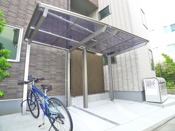 物件外観写真5　(駐輪場)