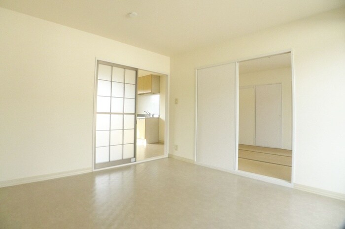 物件内観写真8　(居室)