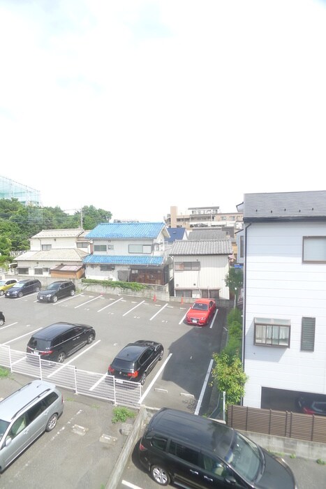 物件内観写真18　(室内からの展望)