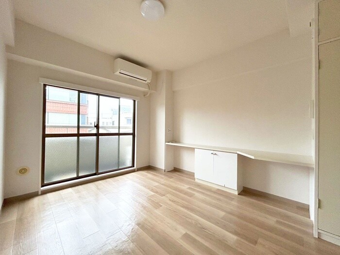 物件内観写真8　(居室)