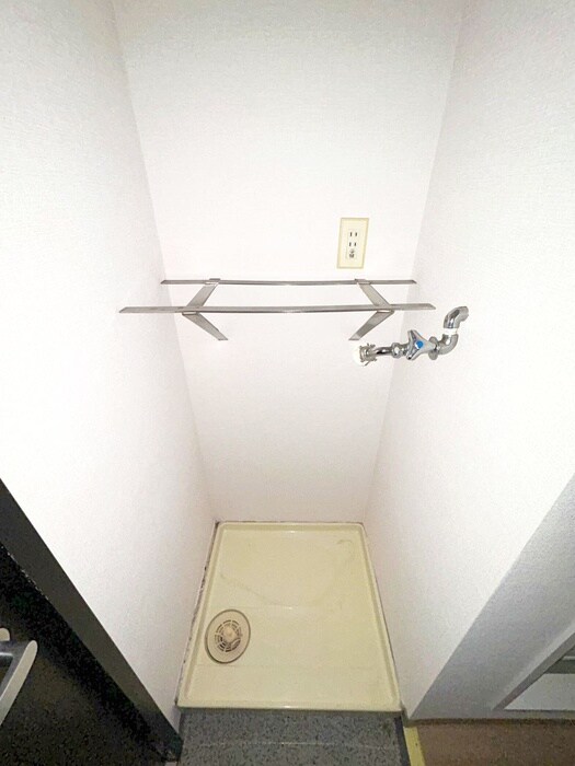 物件内観写真20　(洗濯機置場)