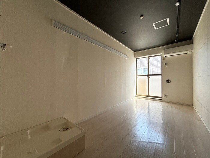 物件内観写真15　(居室)