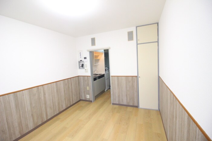 物件内観写真8　(居室)