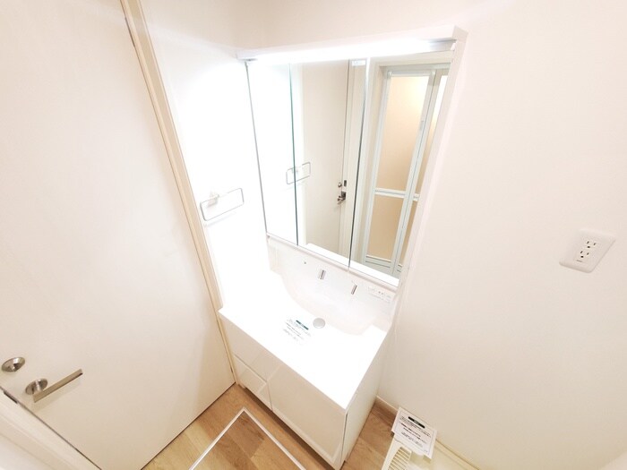 物件内観写真12　(洗面)