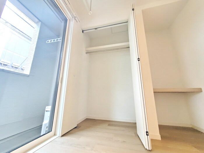 物件内観写真13　(収納)