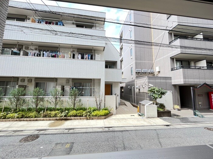 物件内観写真20　(室内からの展望)