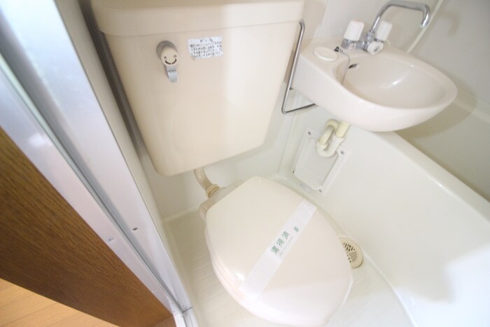 物件内観写真12　(トイレ)