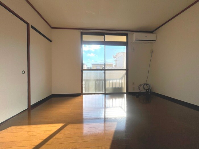 物件内観写真9　(居室)