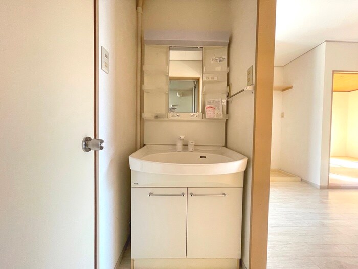 物件内観写真15　(洗面)