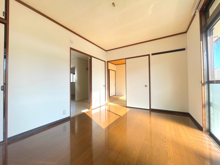 物件内観写真22　(居室)