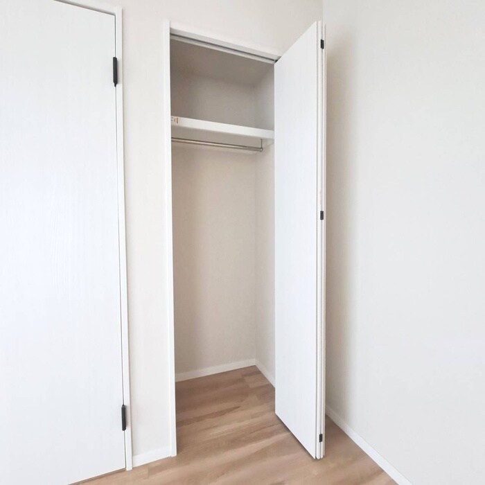 物件内観写真18　(収納)