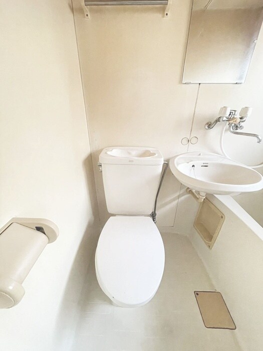 物件内観写真11　(トイレ)