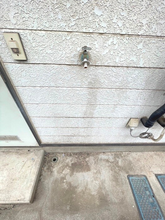 物件内観写真12　(洗濯機置場)