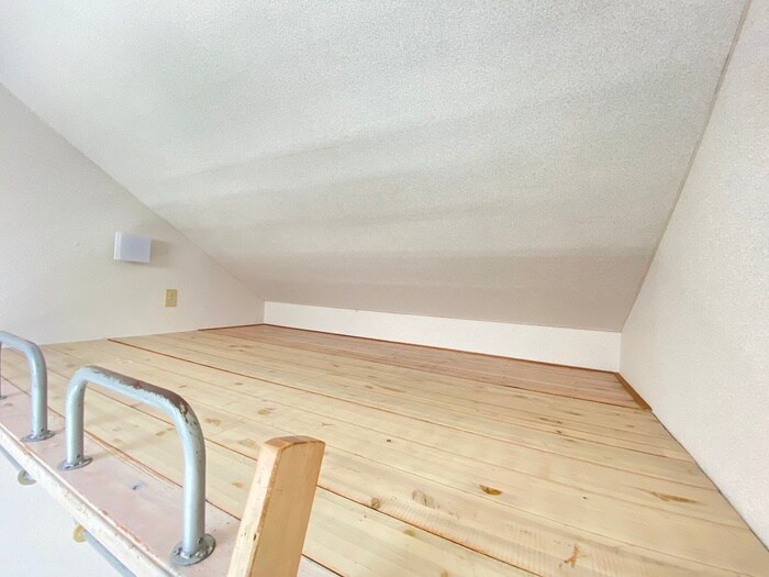 物件内観写真8　(ロフト)