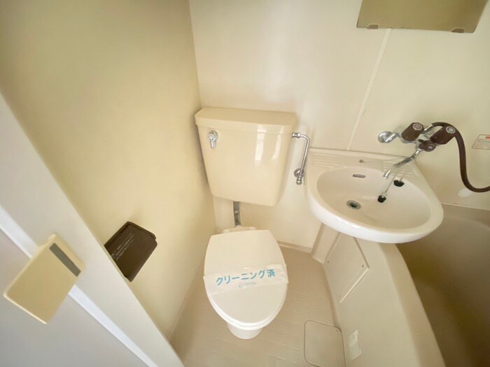 物件内観写真14　(トイレ)