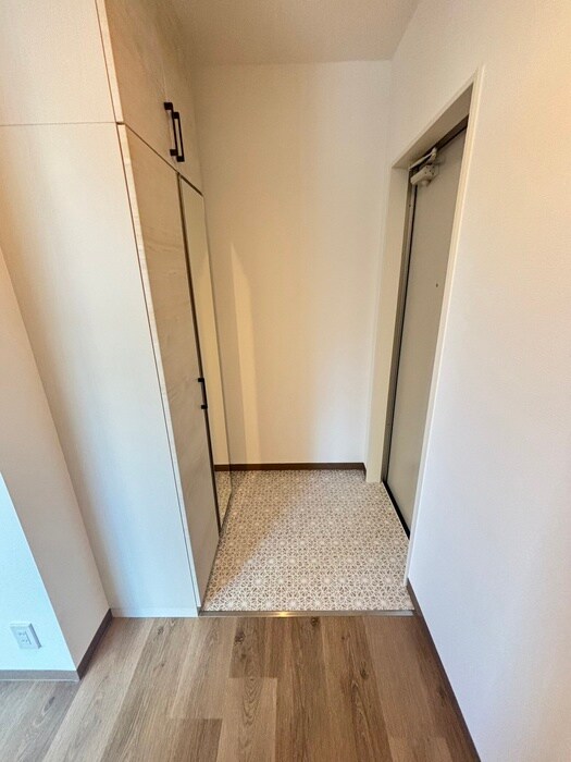 物件内観写真15　(玄関)