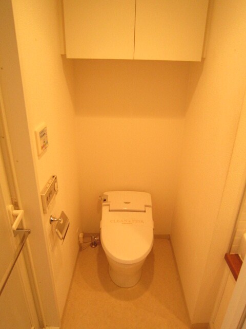 物件内観写真8　(トイレ)