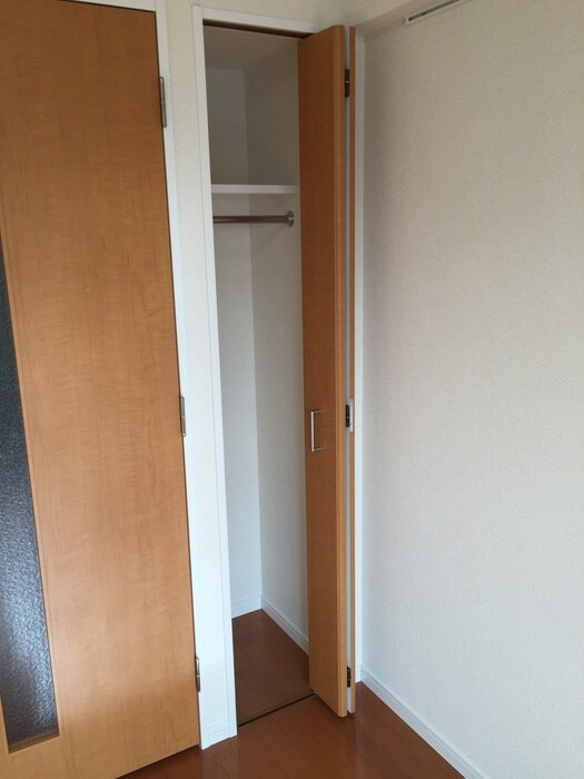 物件内観写真10　(収納)