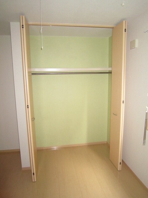 物件内観写真9　(収納)