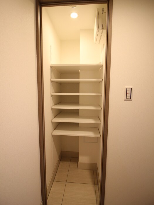 物件内観写真18　(靴箱)