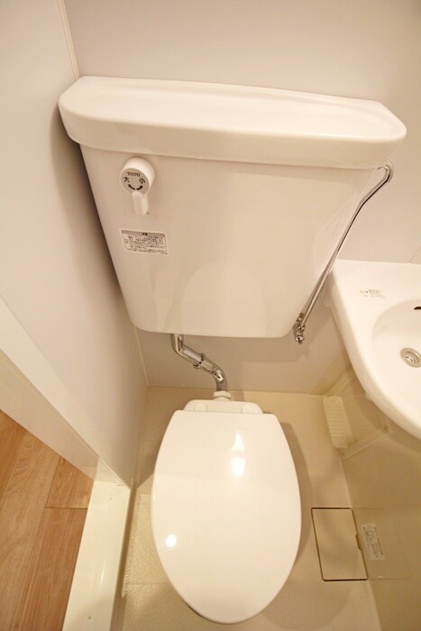 物件内観写真12　(トイレ)