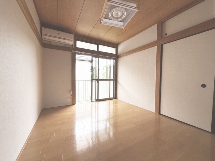 物件内観写真7　(居室)