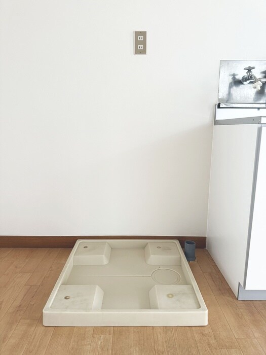 物件内観写真16　(洗濯機置場)