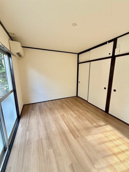 物件内観写真8　(居室)