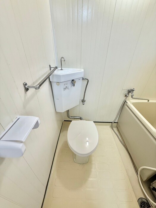 物件内観写真11　(トイレ)