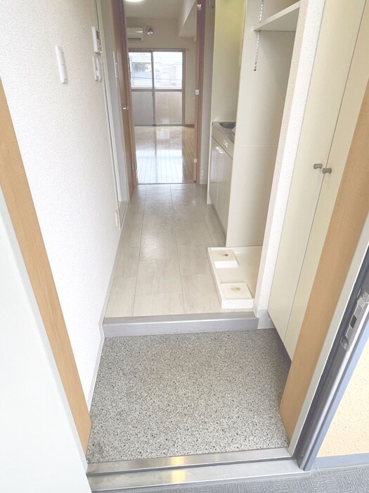 物件内観写真20　(玄関)